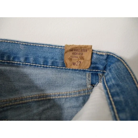 Hollister Distressed Denim Jean Shorts Ripped Bandana Patches Light Wash Women's - Picture 7 of 7